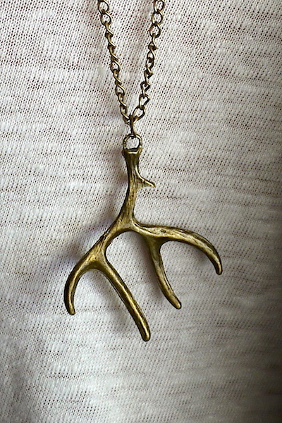 Antler Pendant Necklace - Long - Click Image to Close