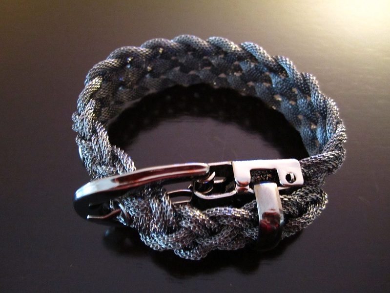 Zeta Belt Buckle Weaved Mesh Bracelet - More Colors - Click Image to Close