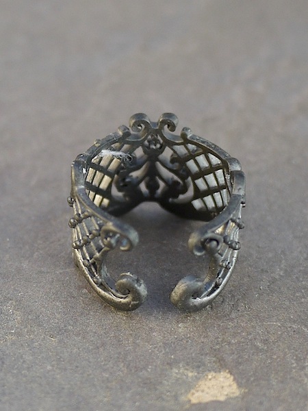 Thai Lattice Ring - Iron - Click Image to Close