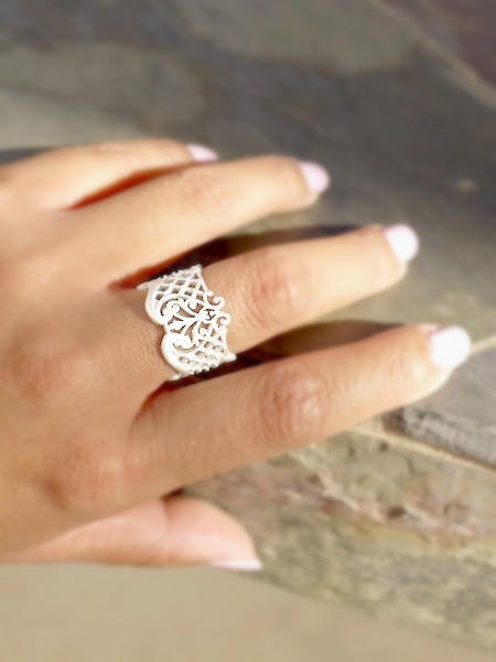 Thai Lattice Ring - White