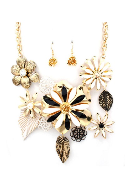 Jardin Flower and Leaves Bib Necklace and Earring Set - Click Image to Close