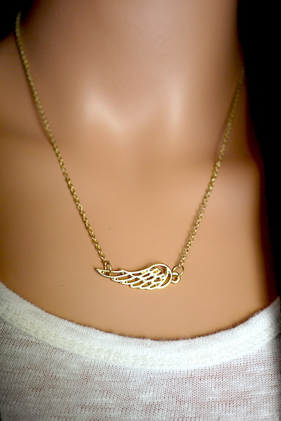 Filigree Angel Wing Necklace - Click Image to Close